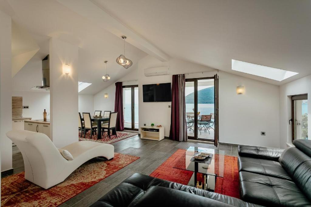 Apartments Joy Herceg Novi Luaran gambar