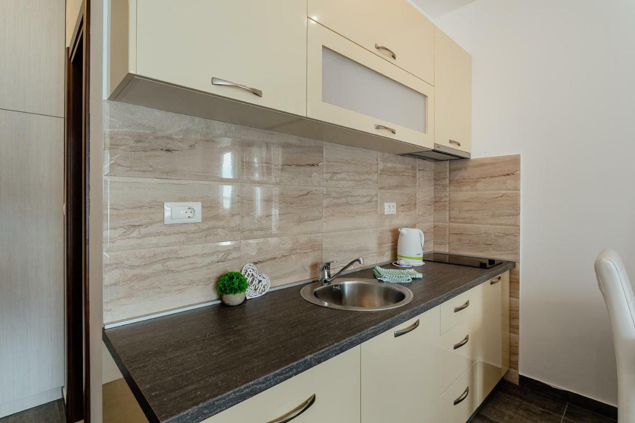 Apartments Joy Herceg Novi Luaran gambar